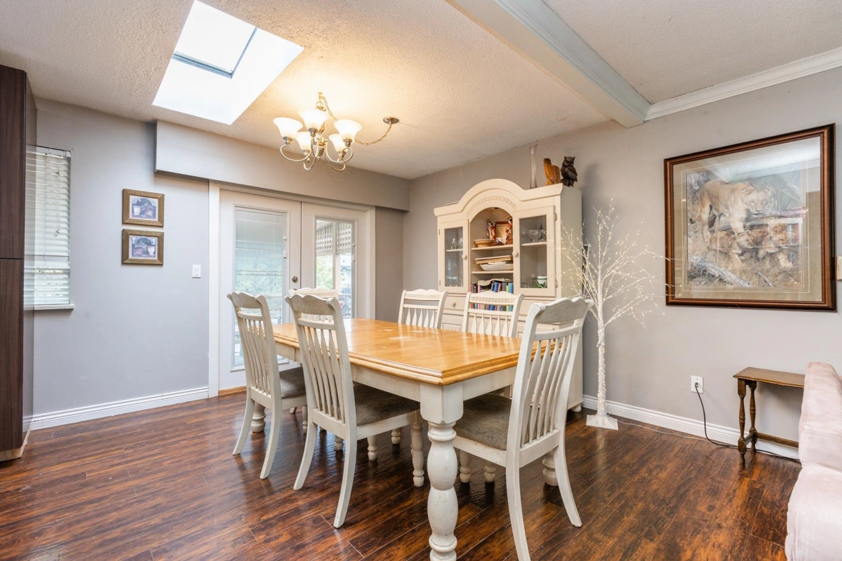 Primary Bathroom Photo of 27283 29 Avenue, Langley, BC