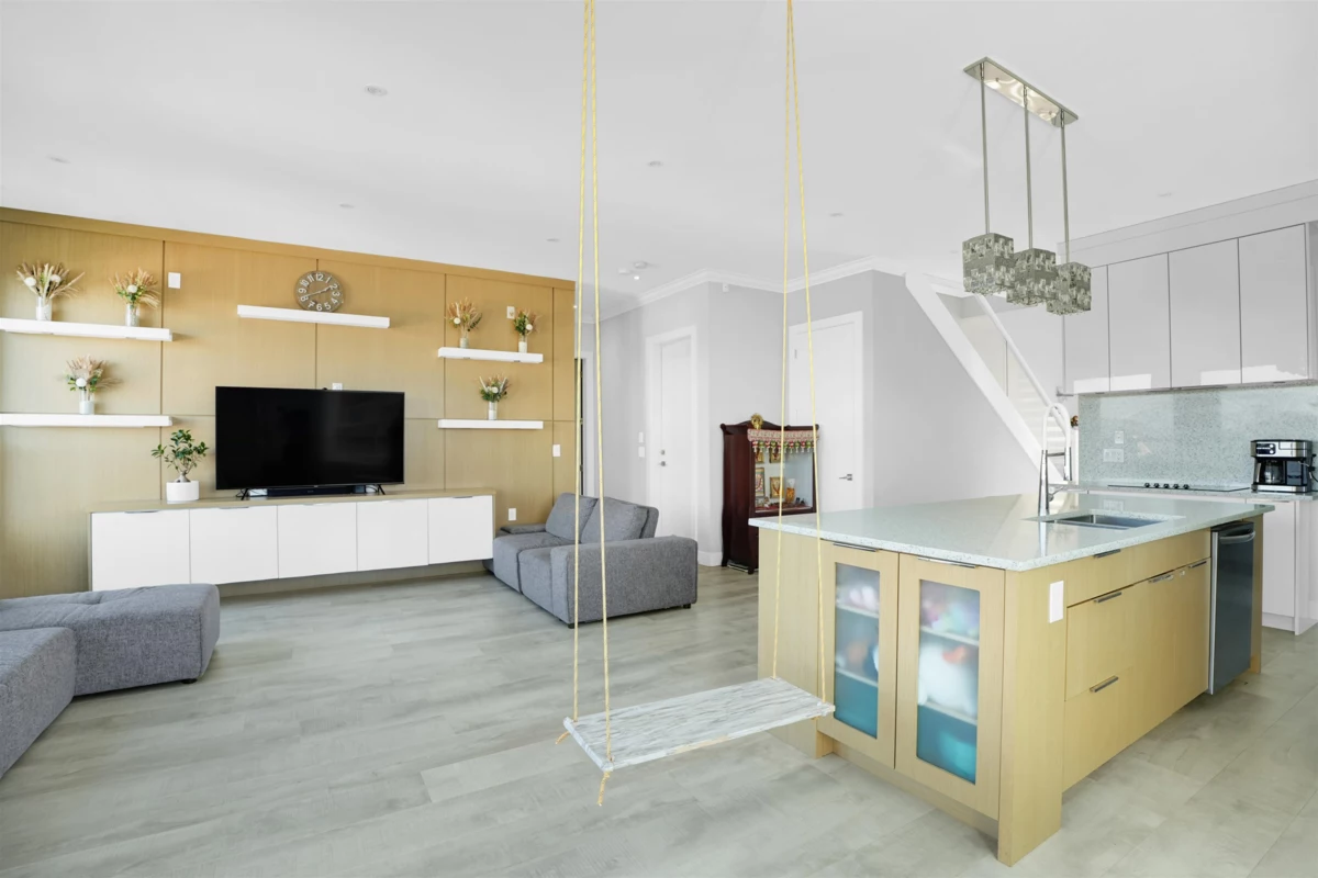 Kitchen Photo of 14919 62a Avenue, Surrey, BC