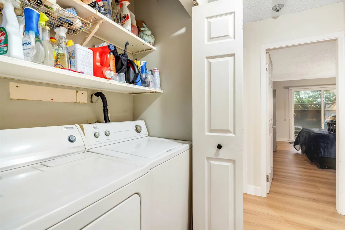 Primary Bathroom Photo of 105 7116 133b Street, Surrey, BC