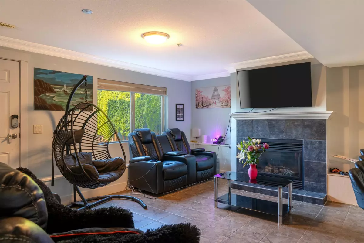 Backyard Photo of 10707 248 Street, Maple Ridge, BC