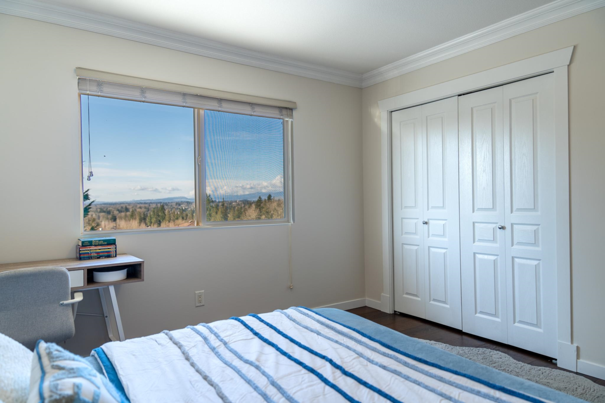 Bedroom 4 Photo of 10707 248 Street, Maple Ridge, BC