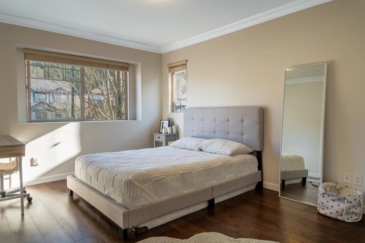 Guest Bathroom Photo of 10707 248 Street, Maple Ridge, BC