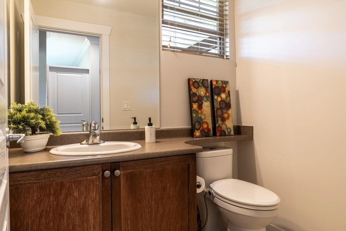 Hallway Photo of 10707 248 Street, Maple Ridge, BC