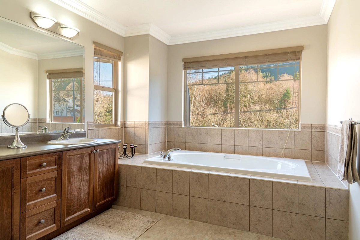 Walk-In Closet Photo of 10707 248 Street, Maple Ridge, BC