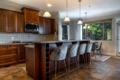 10707 248 Street, Maple Ridge, BC