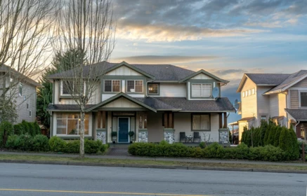 10707 248 Street, Maple Ridge, BC