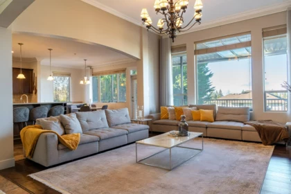 10707 248 Street, Maple Ridge, BC