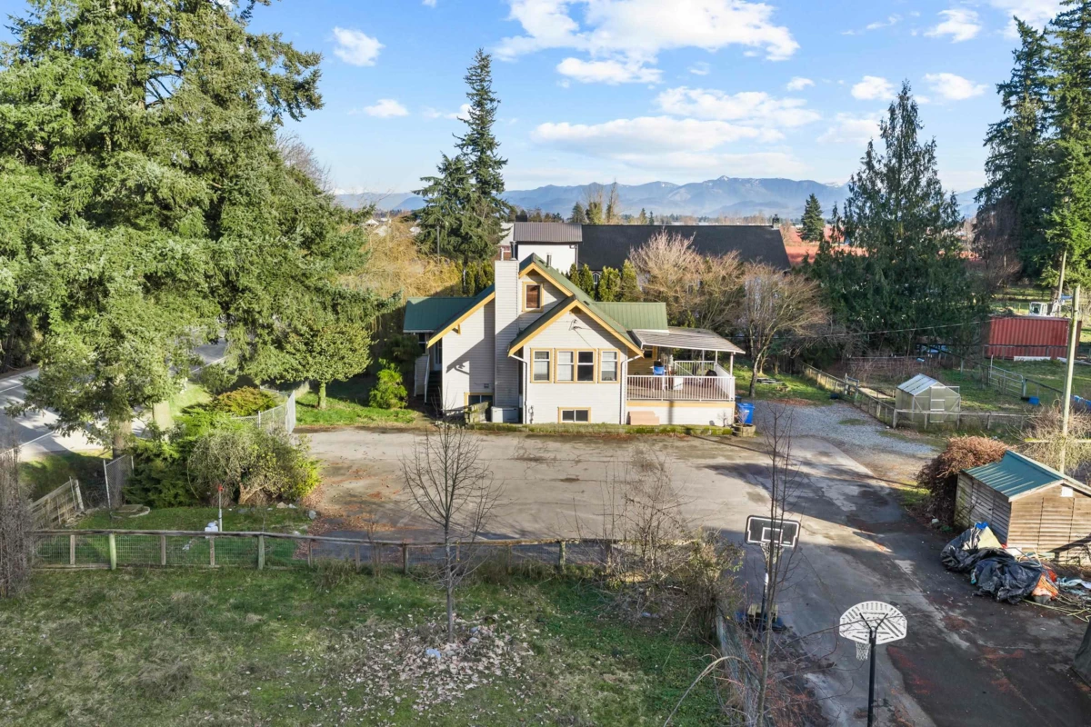 Primary Bedroom Photo of 29380 Huntingdon Road, Abbotsford, BC