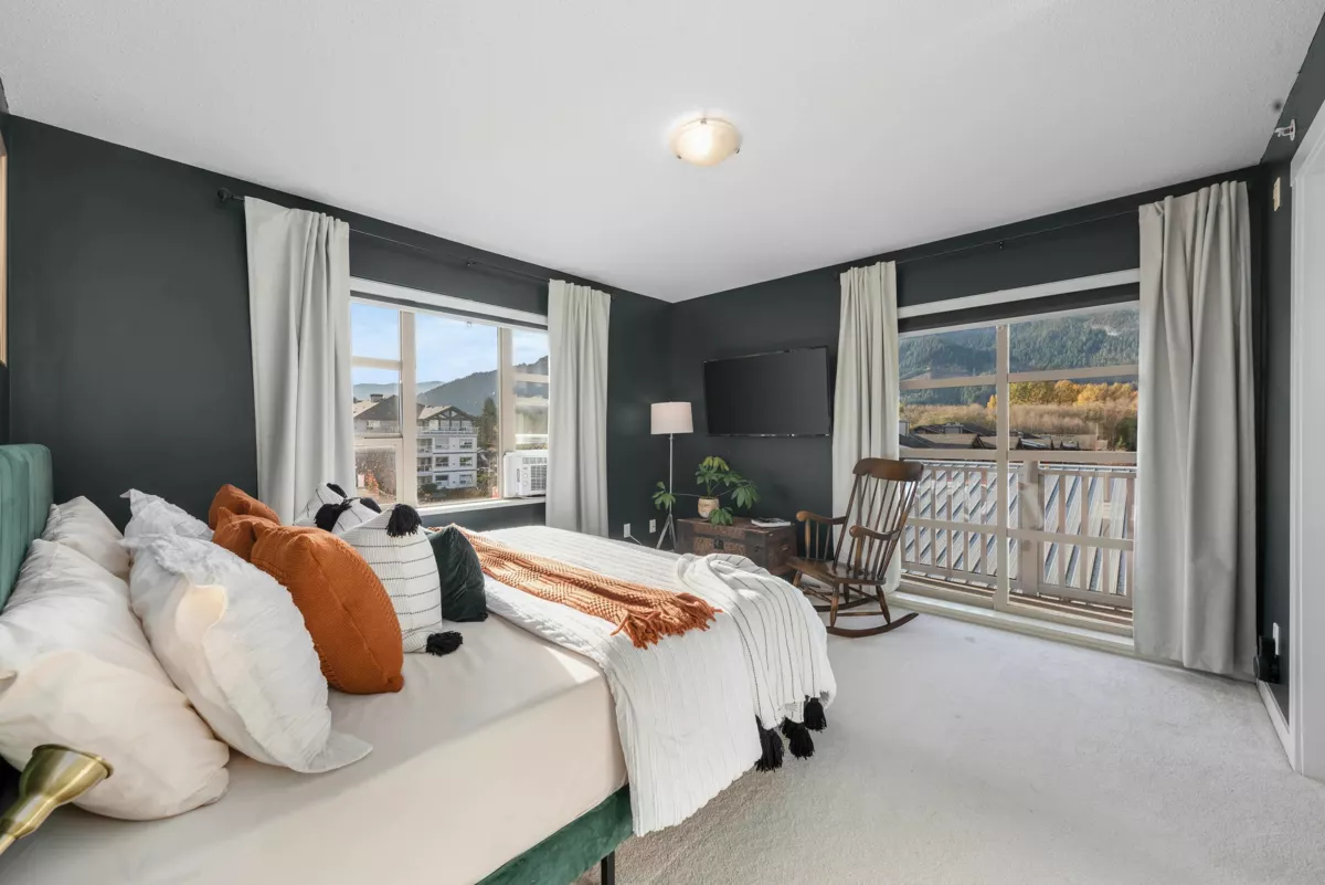 Hallway Photo of 38226 Eaglewind Boulevard, Squamish, BC