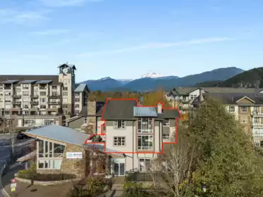 38226 Eaglewind Boulevard, Squamish, BC, Squamish — Townhouse for sale
