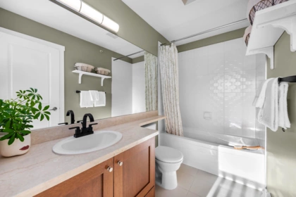 Laundry Room Photo of 38226 Eaglewind Boulevard, Squamish, BC