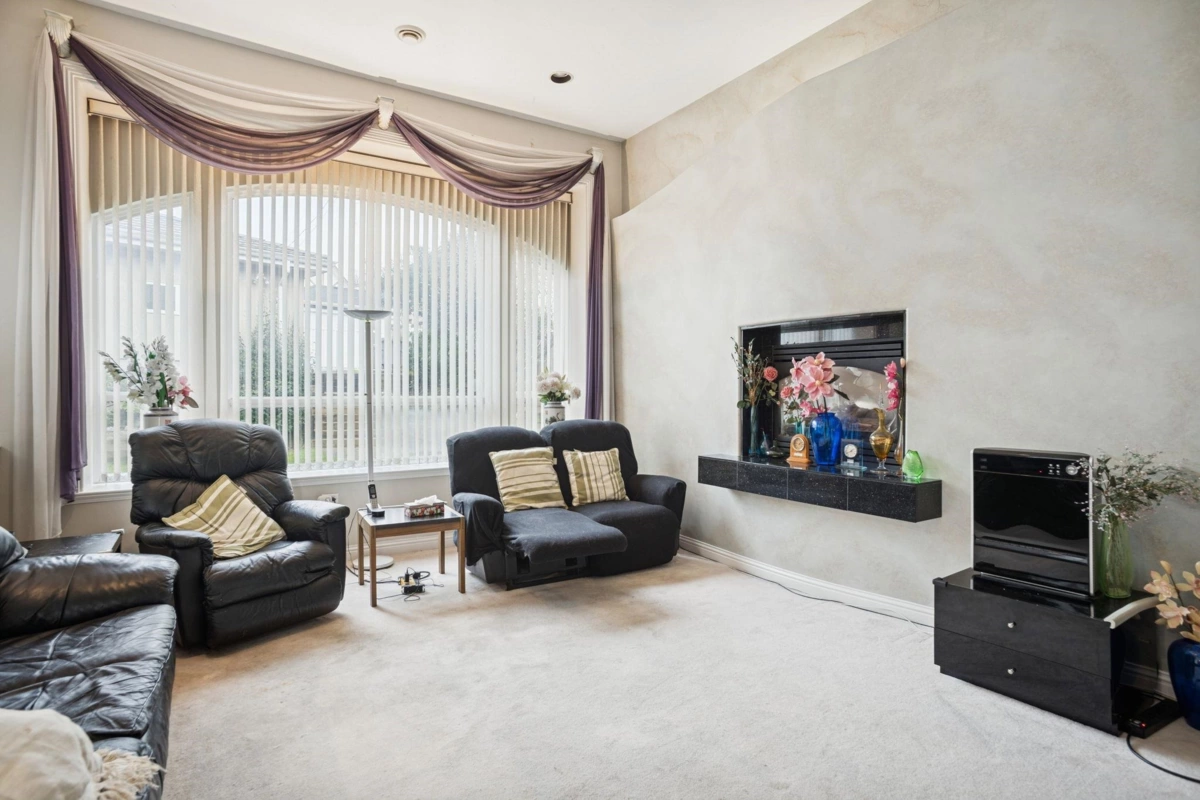 Family Room Photo of 2085 Qualicum Drive, Vancouver, BC