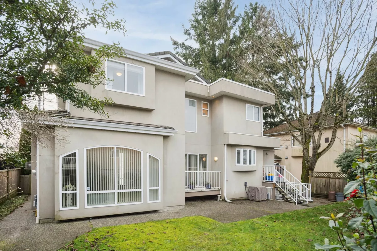 Neighborhood Park Photo Near 2085 Qualicum Drive, Vancouver, BC