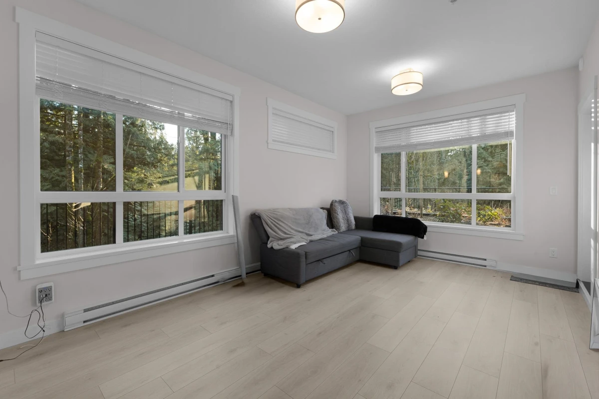 Dining Area Photo of 107 32690 14 Avenue, Mission, BC