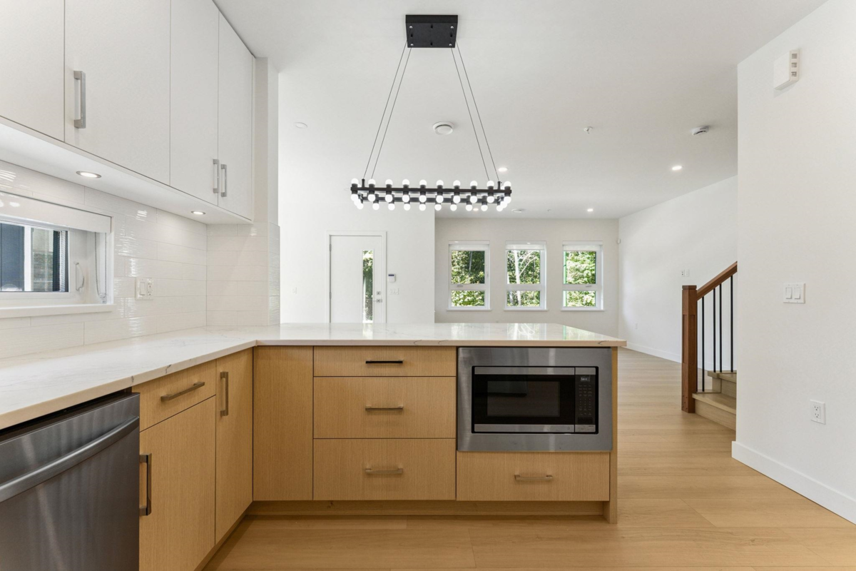 Dining Area Photo of 844 St. Denis Avenue, North Vancouver, BC