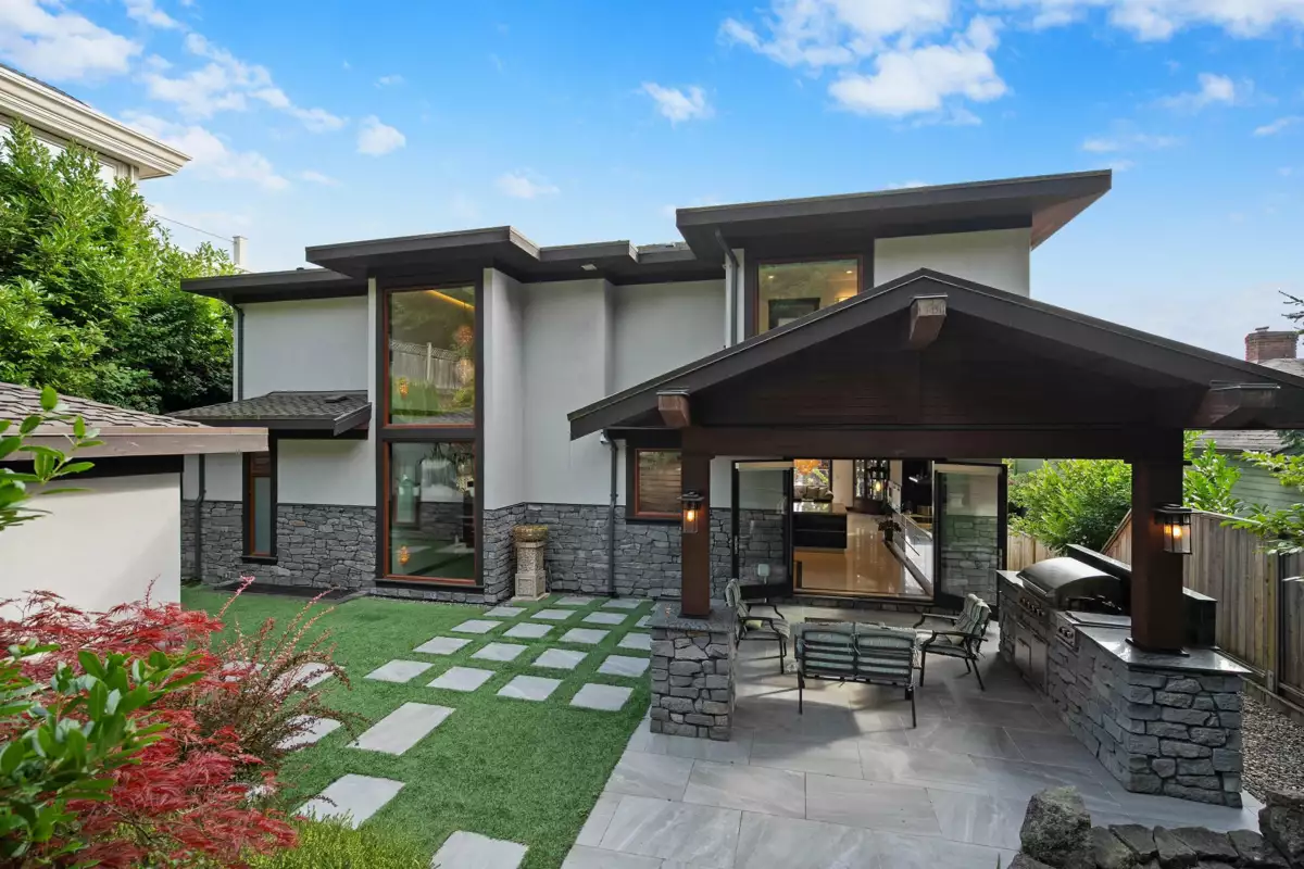 Exterior Rear Photo of 2643 Nelson Avenue, West Vancouver, BC