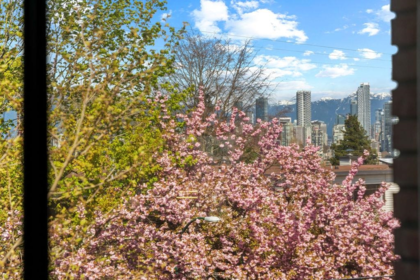 Laundry Room Photo of 305 2330 Maple Street, Vancouver, BC