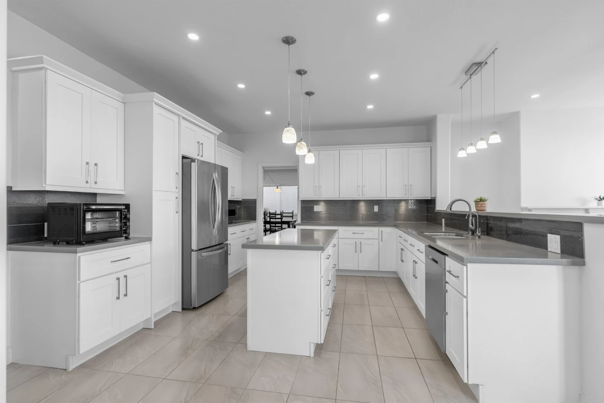 Guest Bathroom Photo of 2765 Nadina Drive, Coquitlam, BC