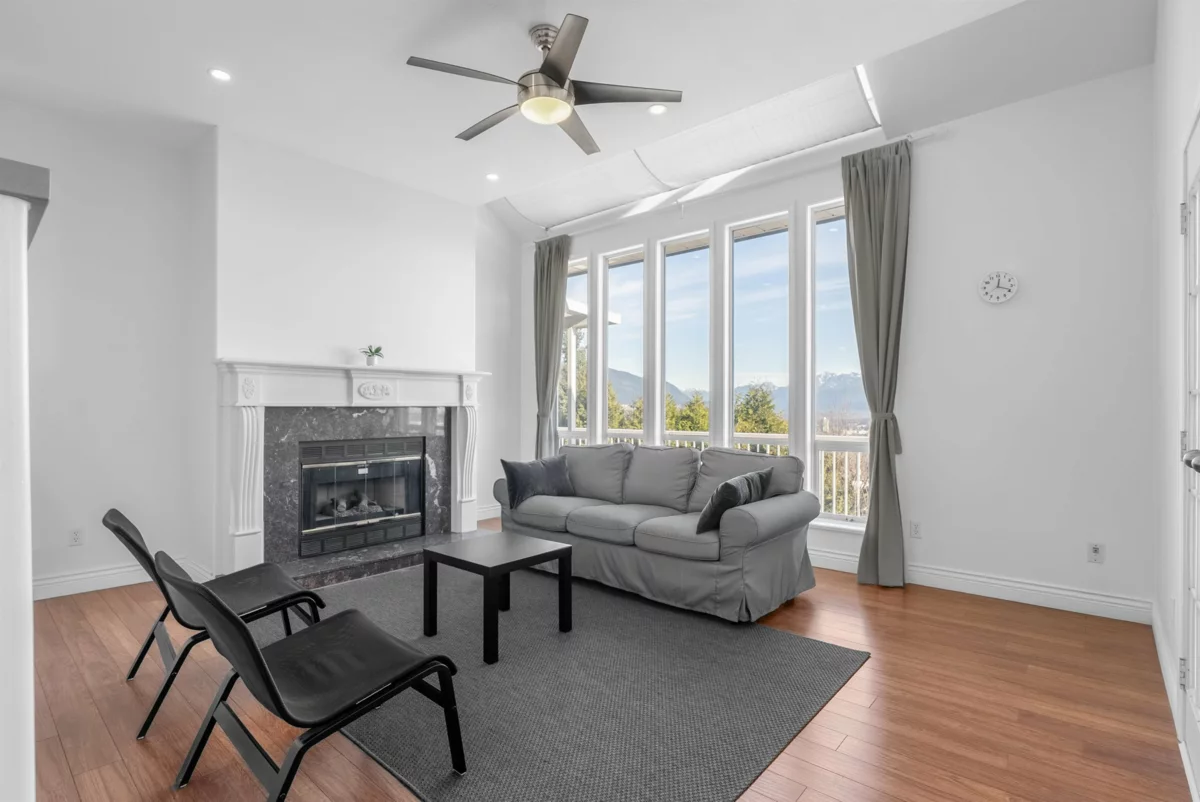 Powder Room Photo of 2765 Nadina Drive, Coquitlam, BC