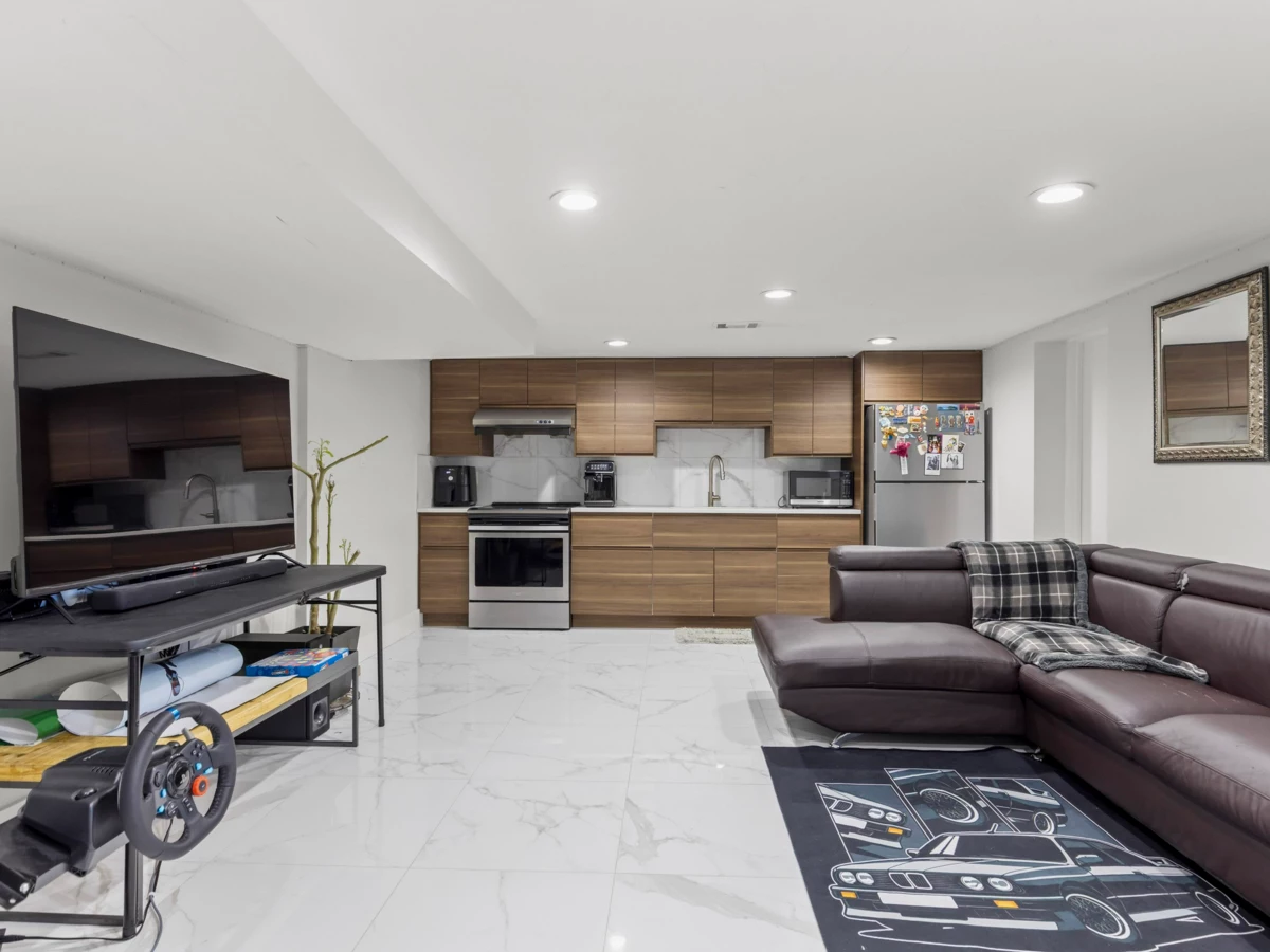 Outdoor Kitchen Photo of 1591 Nanton Avenue, Vancouver, BC