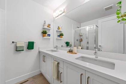 Hallway Photo of 47 8570 204 Street, Langley, BC
