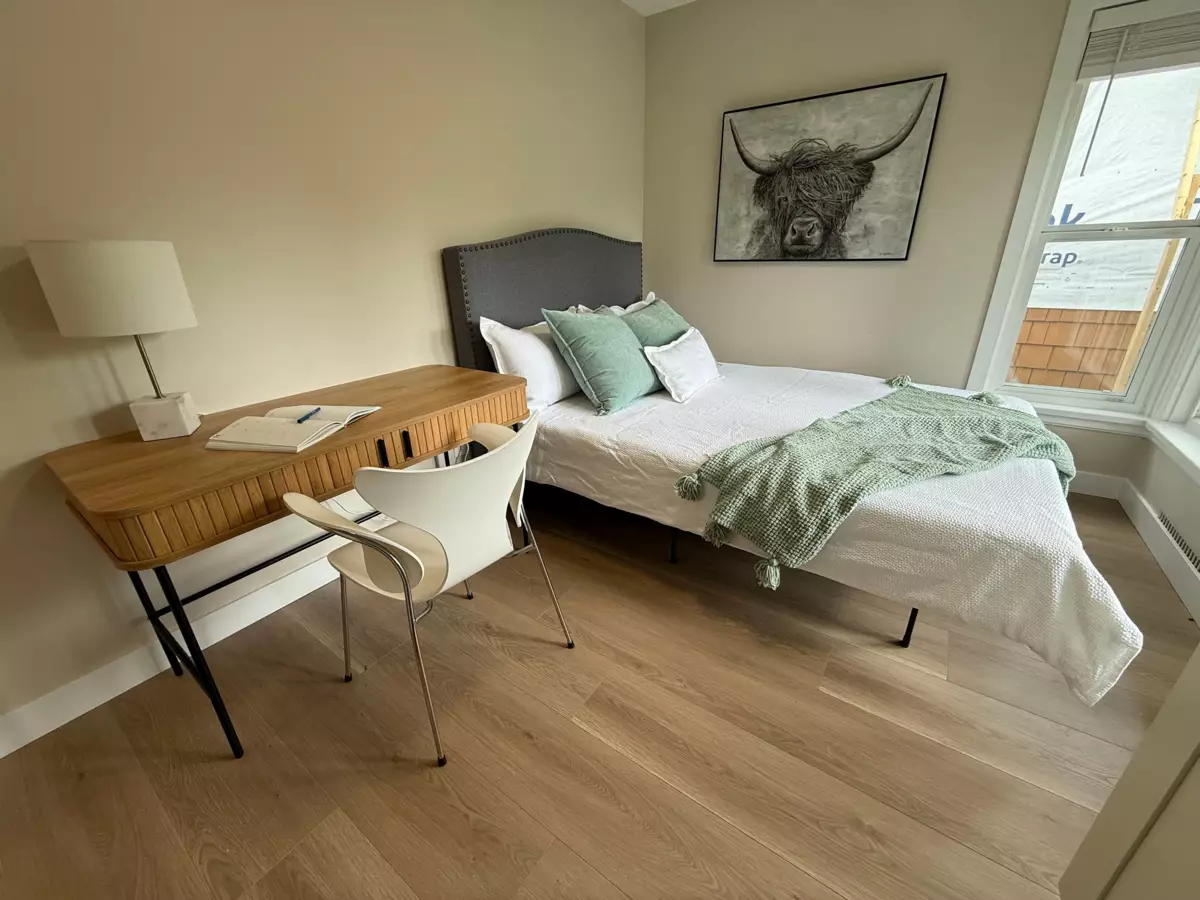 Front Yard Photo of 3534 W 17th Avenue, Vancouver, BC