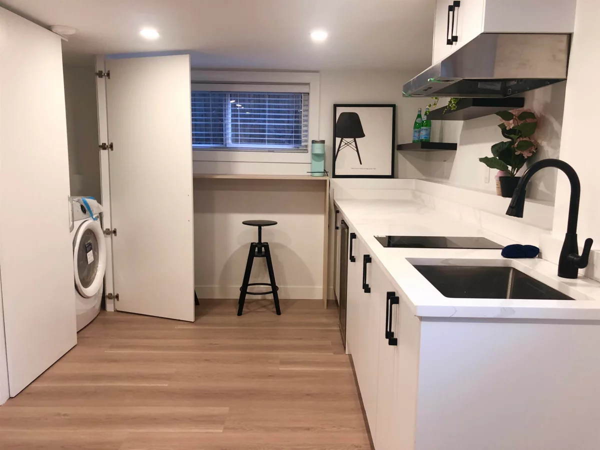 Hot Tub / Spa Photo of 3534 W 17th Avenue, Vancouver, BC