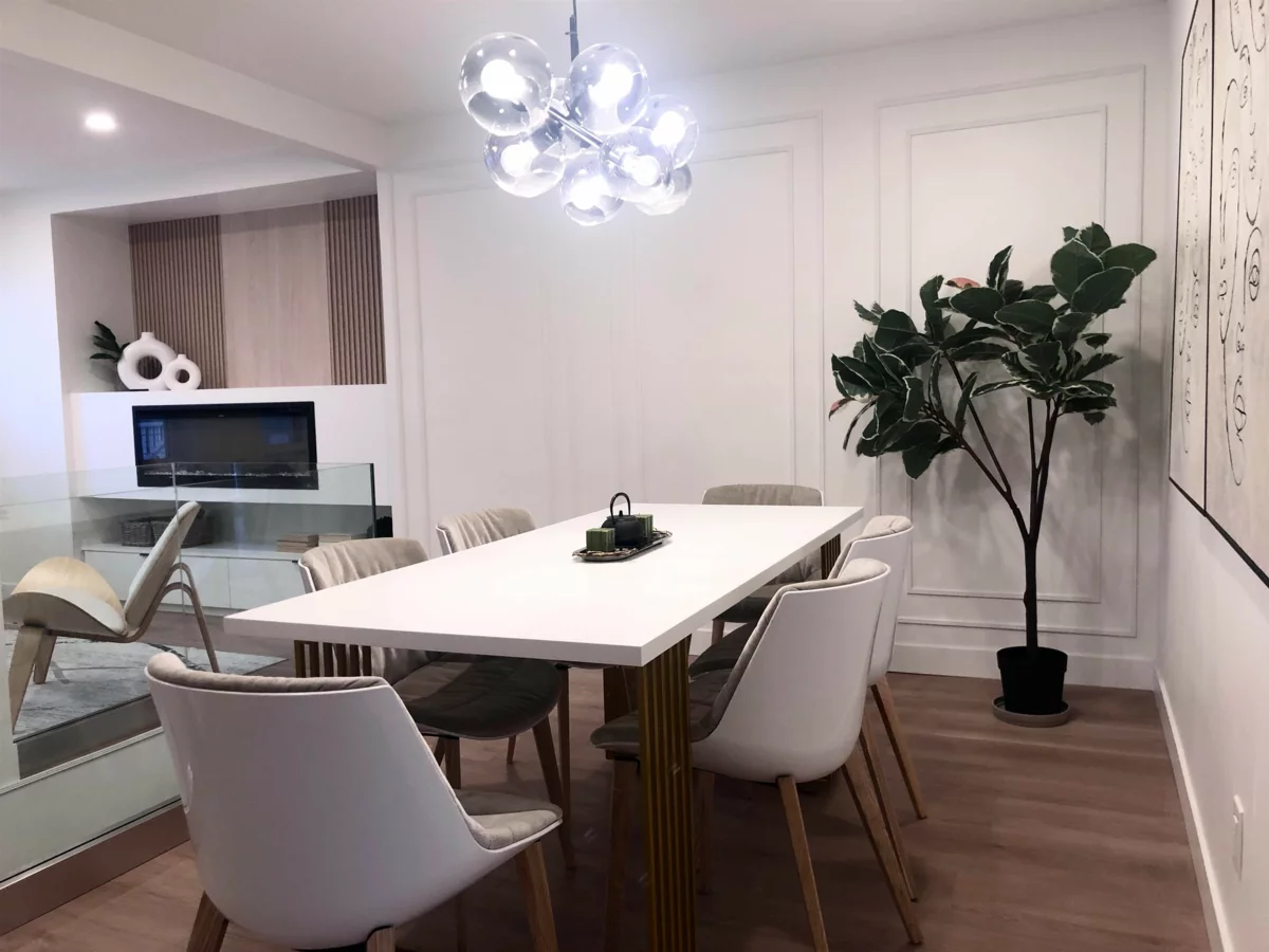 Kitchen Island Photo of 3534 W 17th Avenue, Vancouver, BC