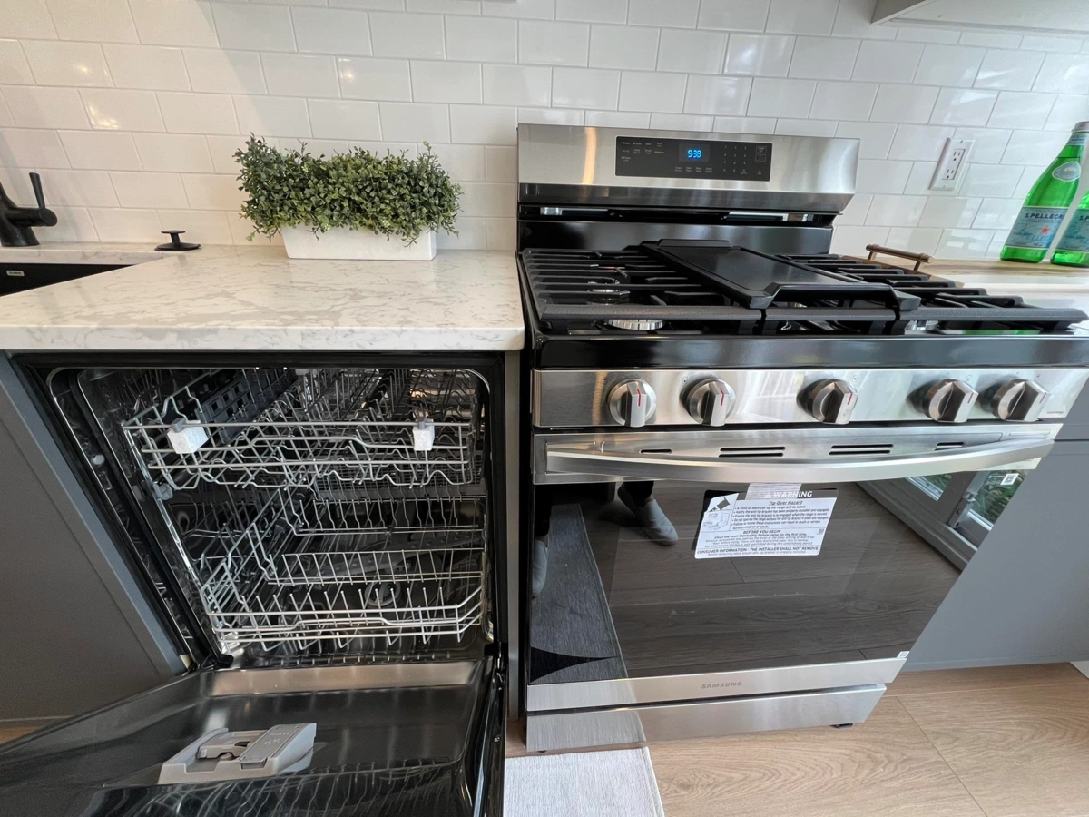 Outdoor Patio Photo of 3534 W 17th Avenue, Vancouver, BC