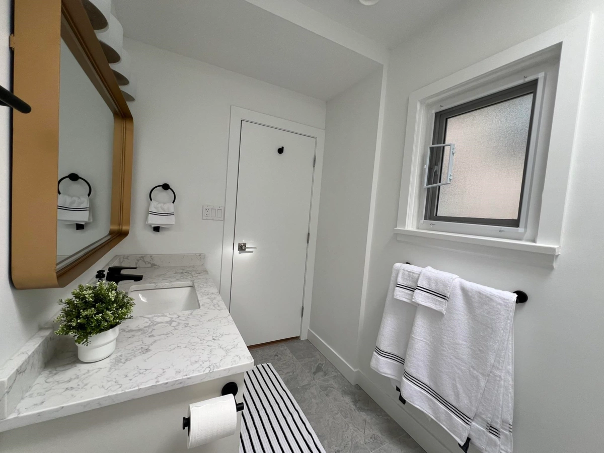 Staircase Photo of 3534 W 17th Avenue, Vancouver, BC