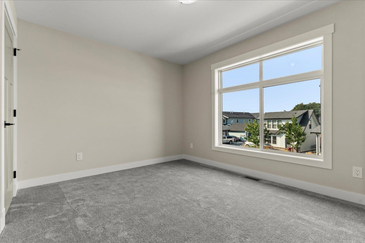 Garage Interior Photo of 205 46211 Promontory Road, Chilliwack, BC