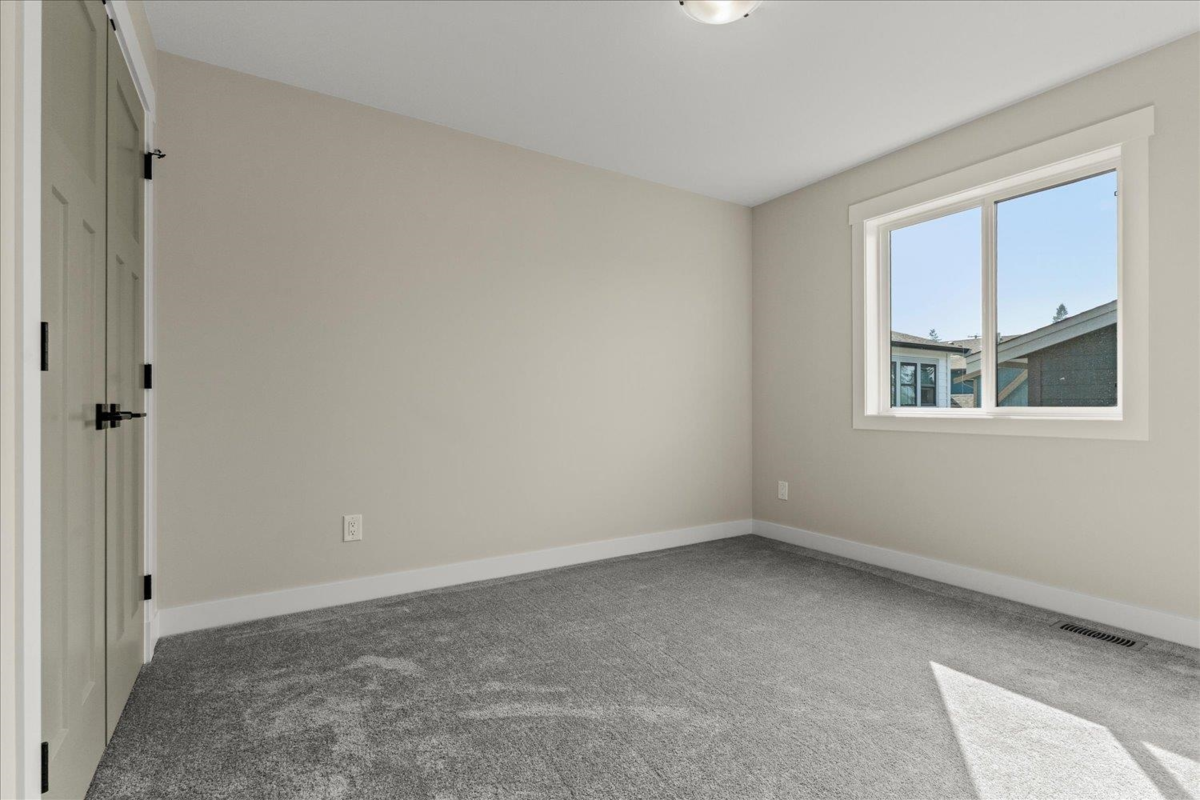 Outdoor Patio Photo of 205 46211 Promontory Road, Chilliwack, BC