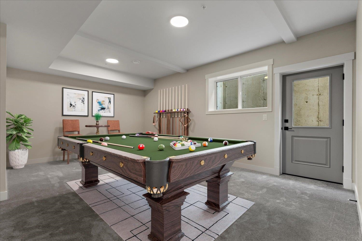 Swimming Pool Photo of 205 46211 Promontory Road, Chilliwack, BC