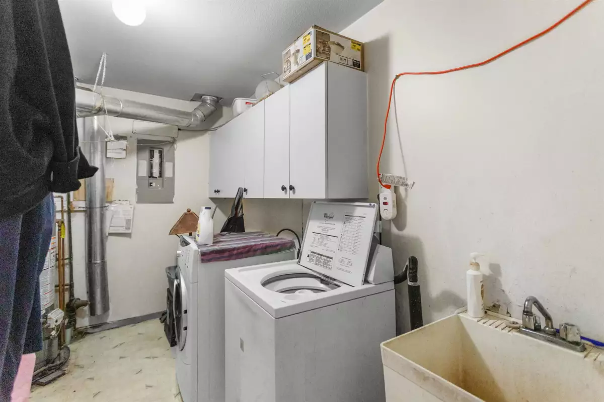 Outdoor Deck Photo of 12185 98a Avenue, Surrey, BC