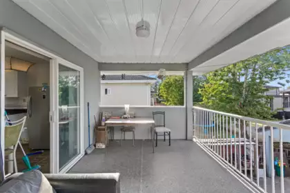 Hot Tub / Spa Photo of 12185 98a Avenue, Surrey, BC