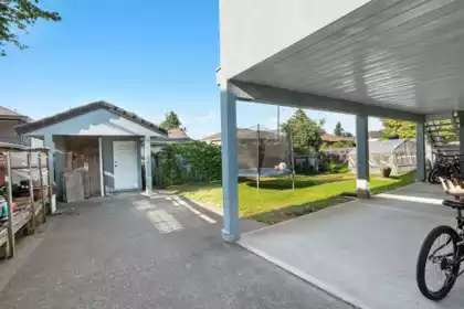 Outdoor Kitchen Photo of 12185 98a Avenue, Surrey, BC