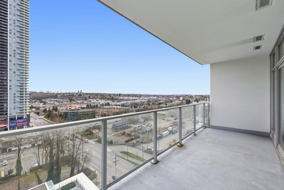 Outdoor Patio Photo of 1106 1888 Gilmore Avenue, Burnaby, BC