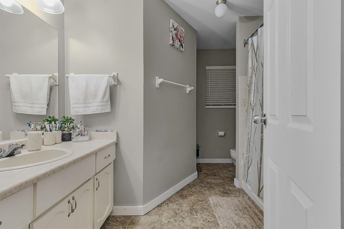 Basement Recreation Room Photo of 3657 Perth Street, Abbotsford, BC