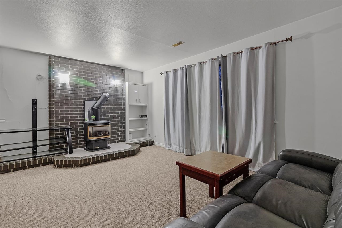 Laundry Room Photo of 3657 Perth Street, Abbotsford, BC