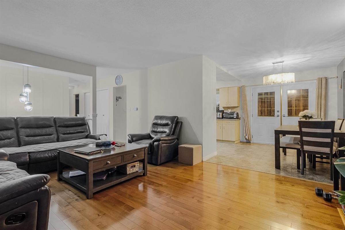 Primary Bathroom Photo of 3657 Perth Street, Abbotsford, BC