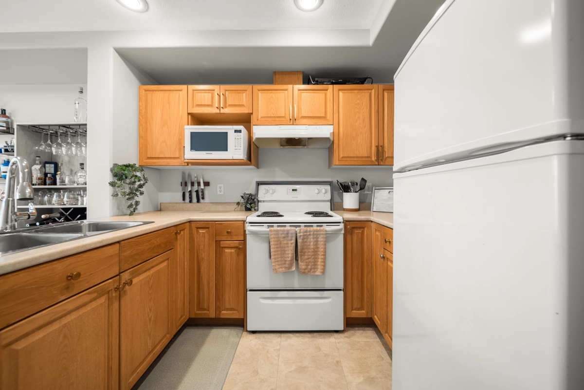 Breakfast Nook Photo of 119 6450 Vedder Road, Chilliwack, BC