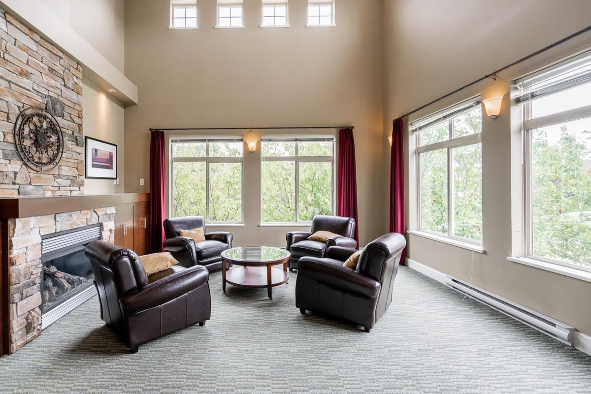 Community Amenities Photo (Clubhouse) of 32 15151 34 Avenue, Surrey, BC