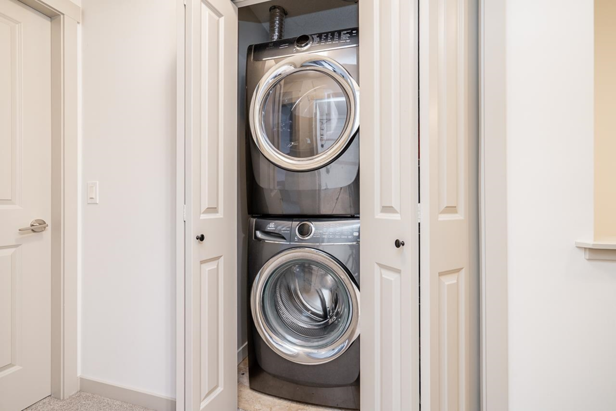 Garage Interior Photo of 32 15151 34 Avenue, Surrey, BC