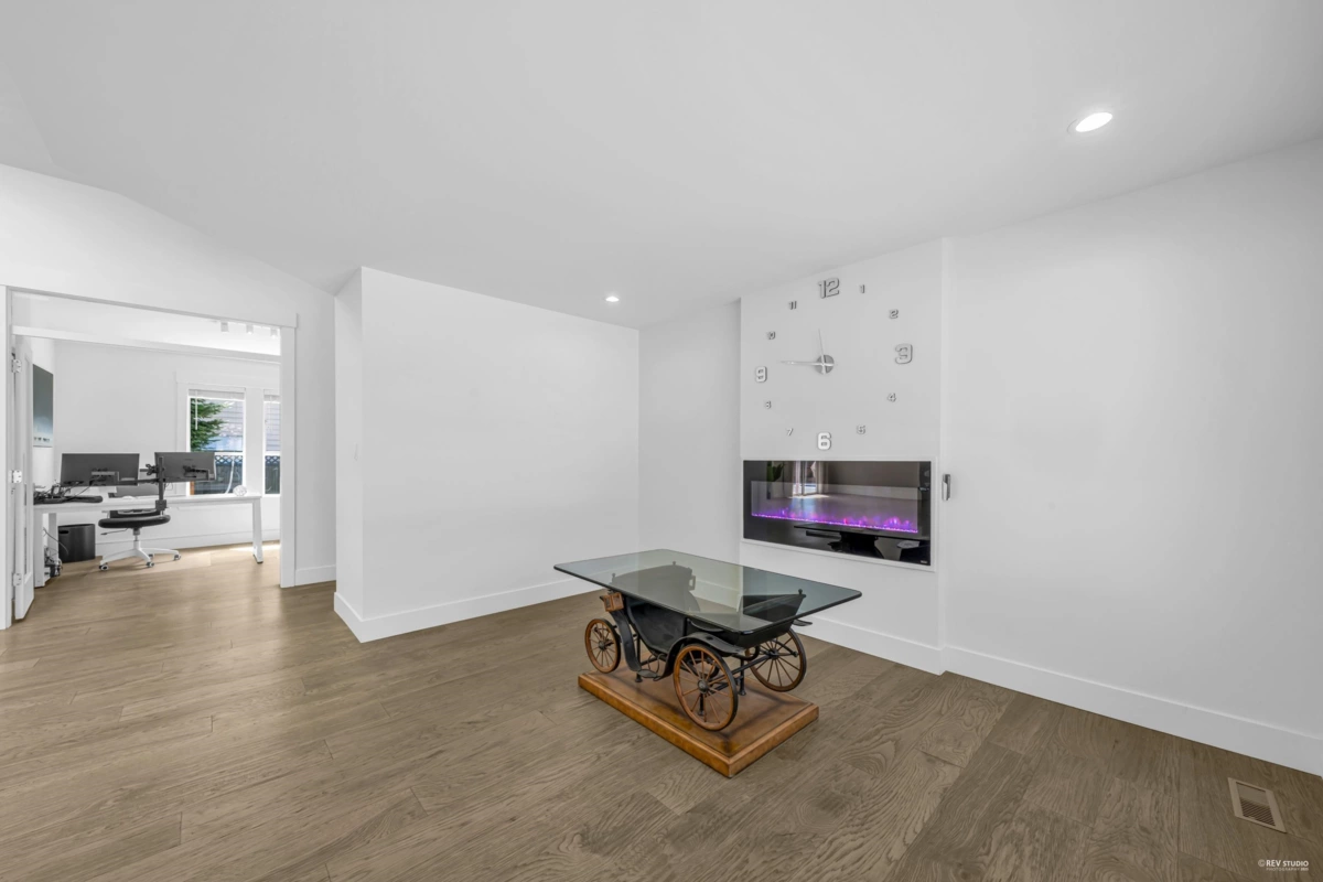 Guest Bathroom Photo of 13658 19 Avenue, Surrey, BC