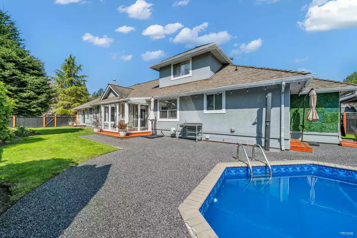 Office / Den Photo of 13658 19 Avenue, Surrey, BC