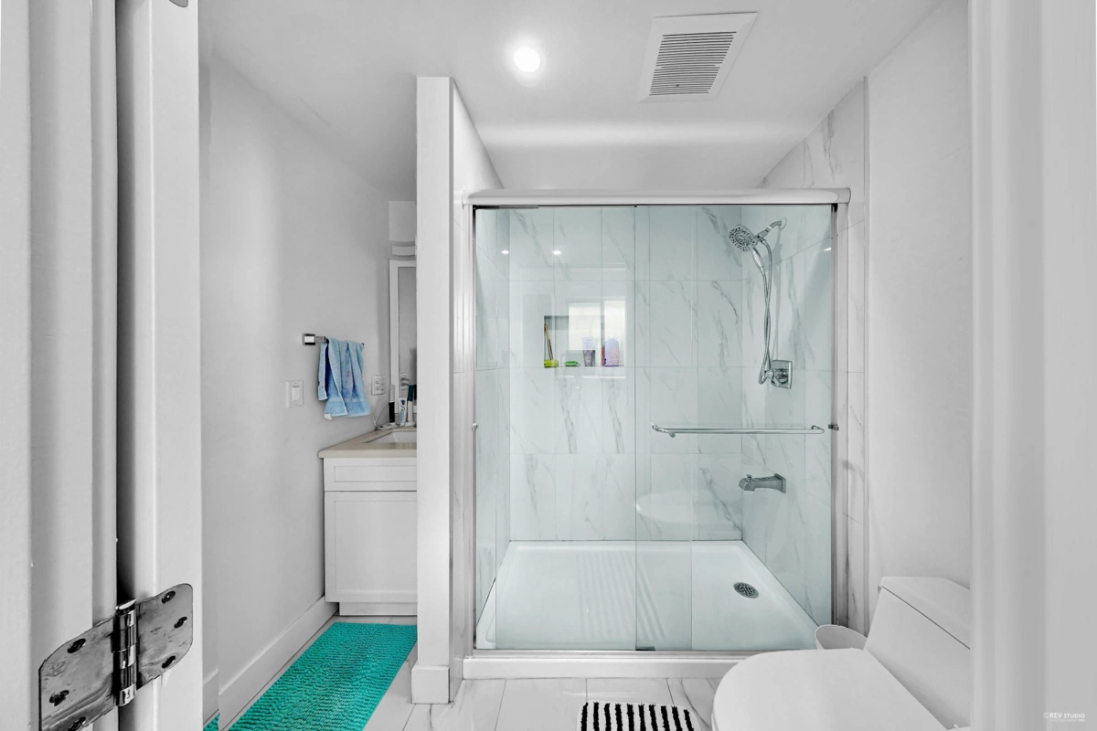 Swimming Pool Photo of 13658 19 Avenue, Surrey, BC