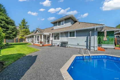 Office / Den Photo of 13658 19 Avenue, Surrey, BC