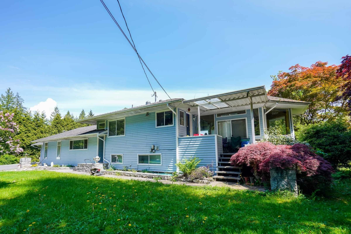 Outdoor Kitchen Photo of 12336 240 Street, Maple Ridge, BC