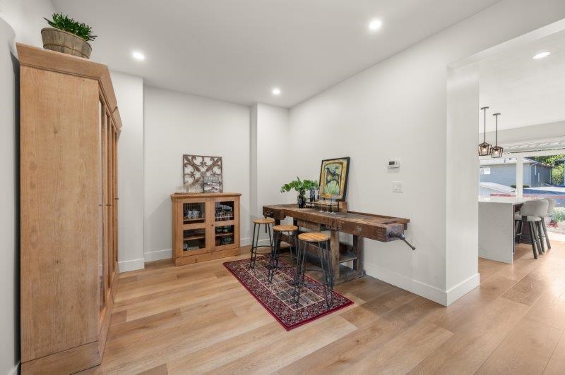 Kitchen Island Photo of 10091 243 Street, Maple Ridge, BC