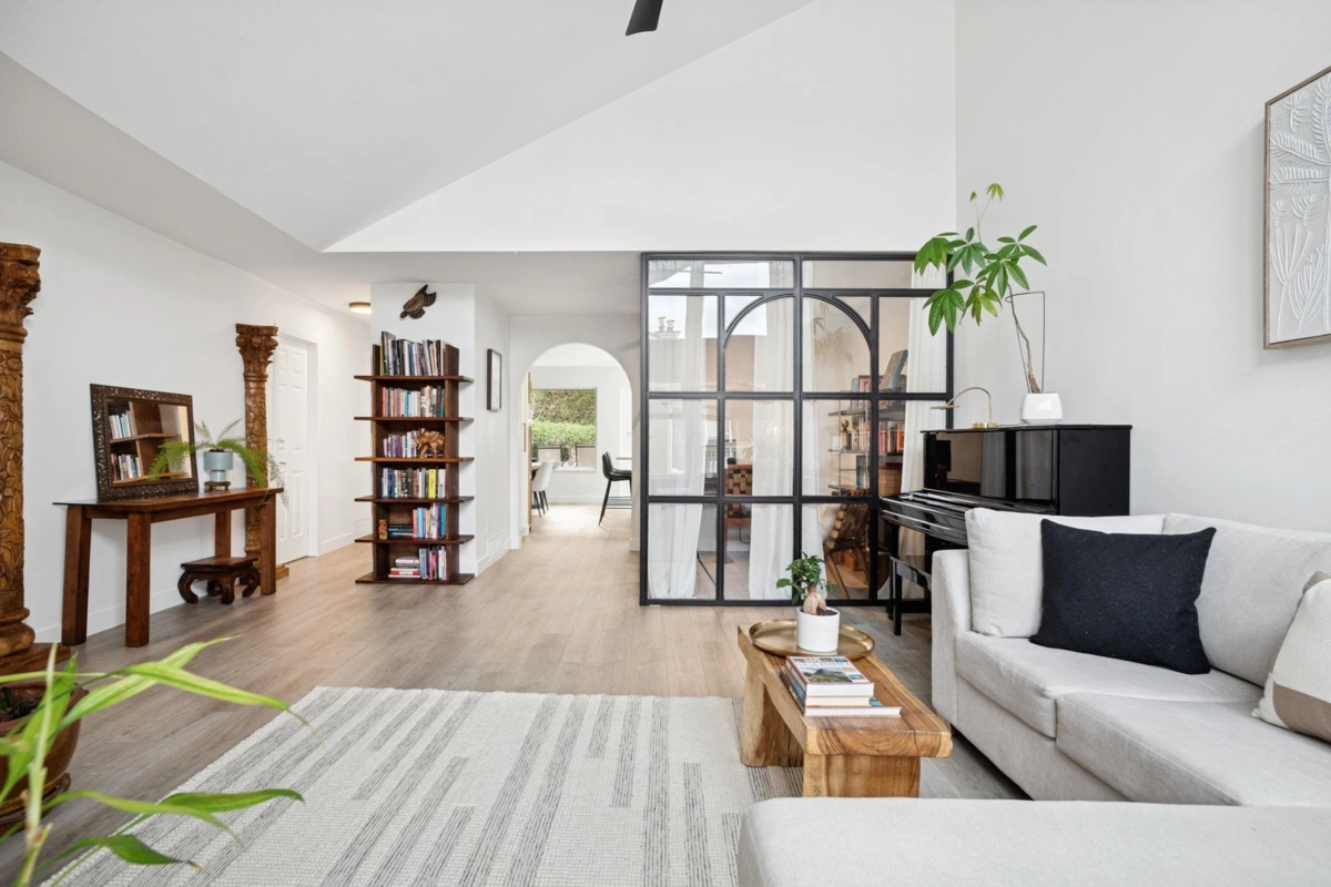 Dining Area Photo of 31 12880 Railway Avenue, Richmond, BC
